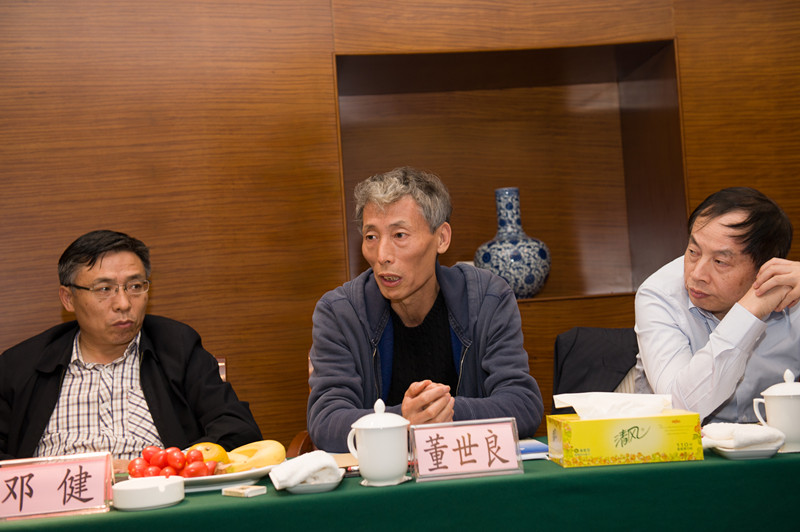 9 国产福利姬
委员会开展讨论_副本.jpg